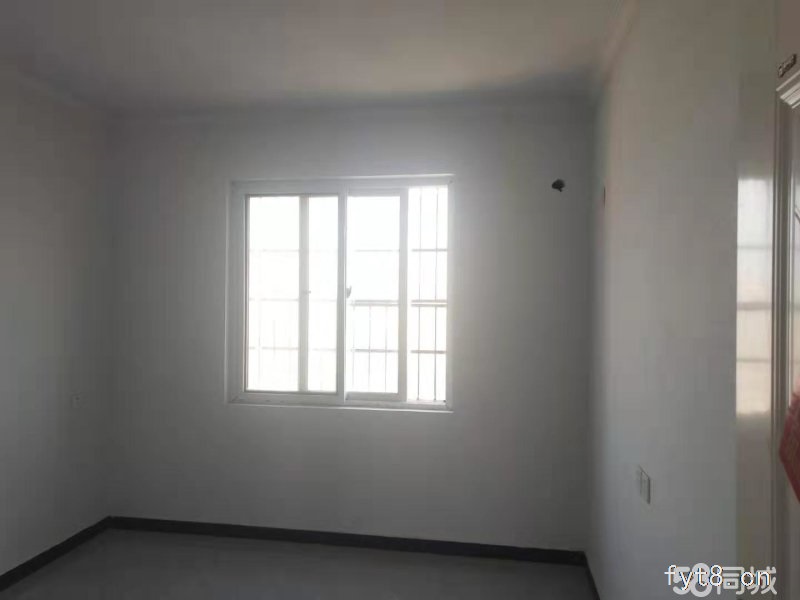 和兴家园4500一平出售!低于市场价格!有钥匙随时看房!